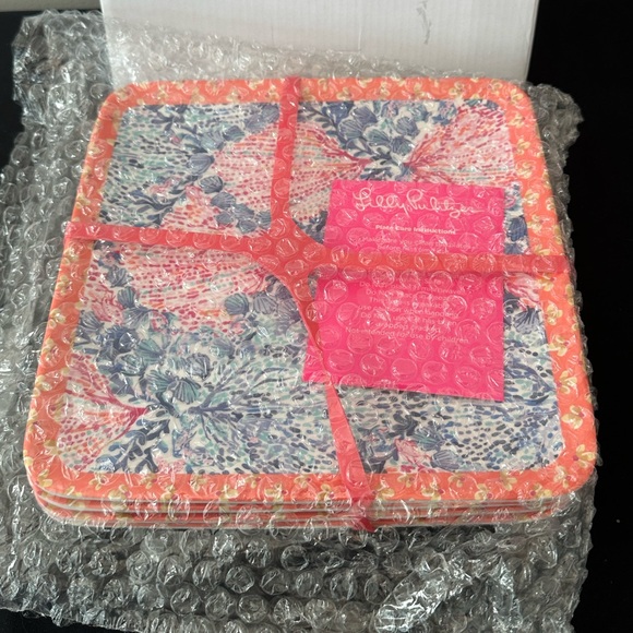 Lilly Pulitzer Other - Lilly Pulitzer GWP Plates NWT
